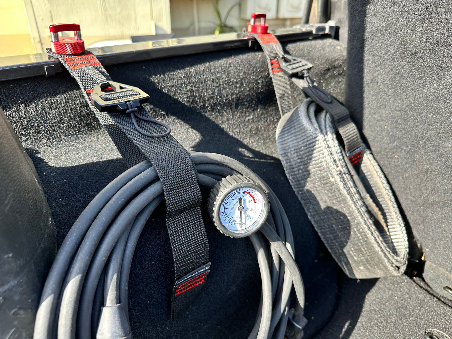 Daytripper gear strap bundle on Rockworkx hardtop thumbscrews