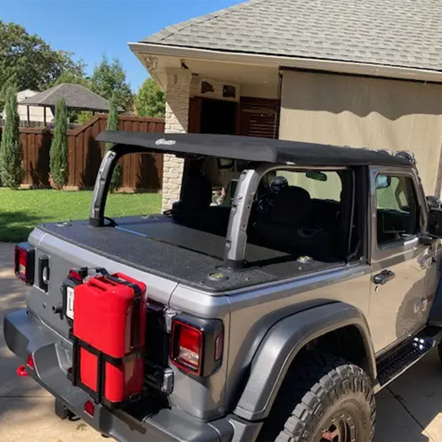 JL 2-door tonneau cargo cover rhino lined on Billet Silver Wrangler JL