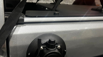 Vacuum D-Ring suction cup anchor on Jeep 