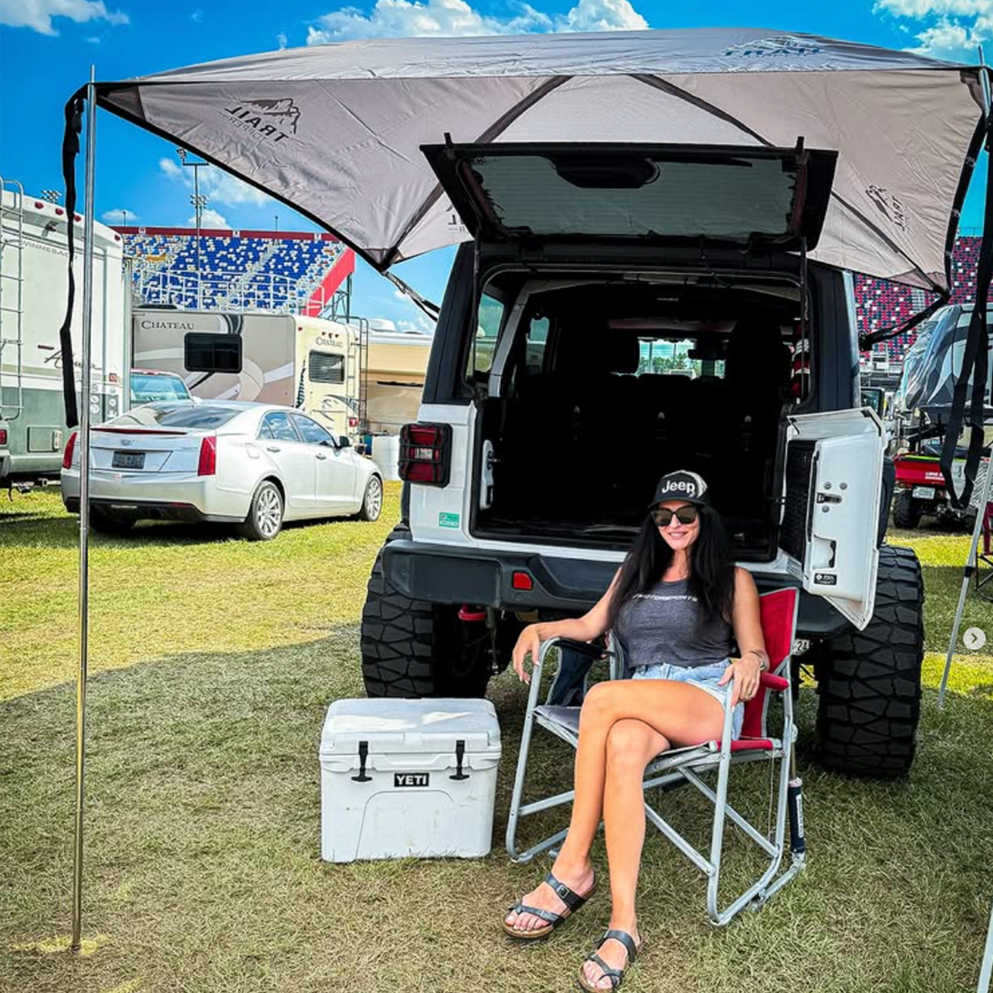 Adventure Trail Topper™ Awning (Universal 5x7)